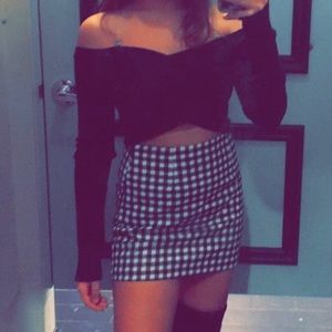 Off the shoulder crop top!